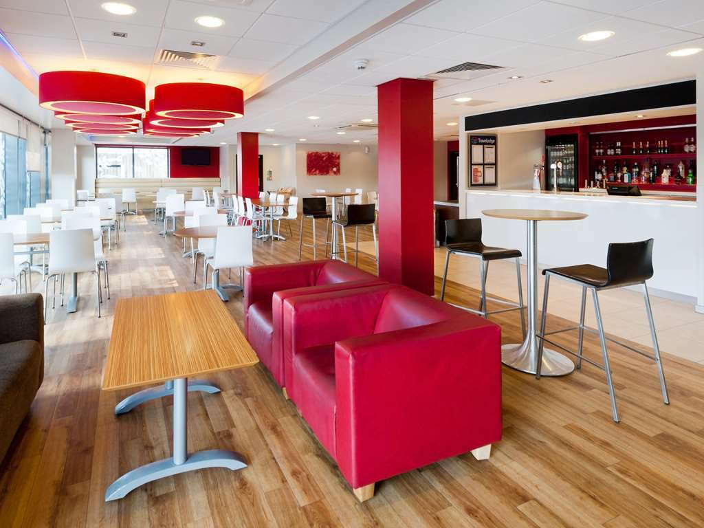 Hotel Travelodge The 3*